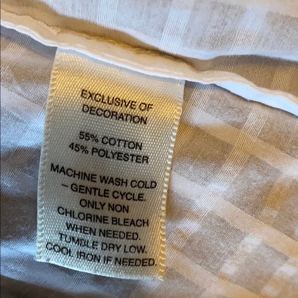 FREE with any purchase! White House Black Market blouse - Picture 6 of 6